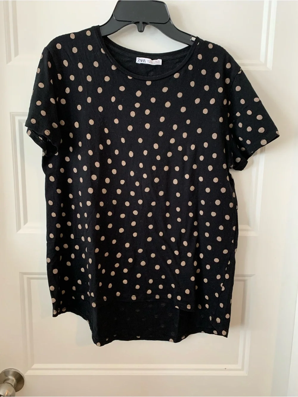 ZARA Women's Black T-Shirt with Beige Polka Dots - Picture 1 of 3